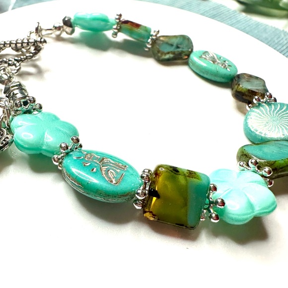 Czech Glass Beaded Handmade Turquoise Bracelet - Picture 4 of 7